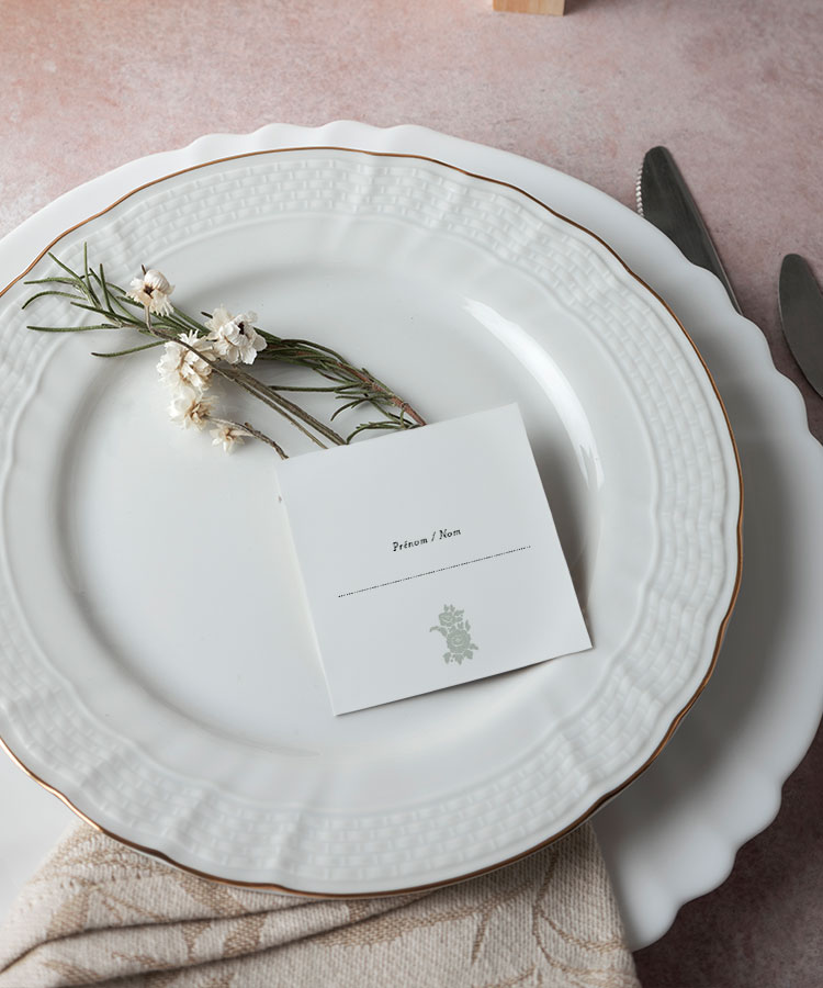 Marque place ornement